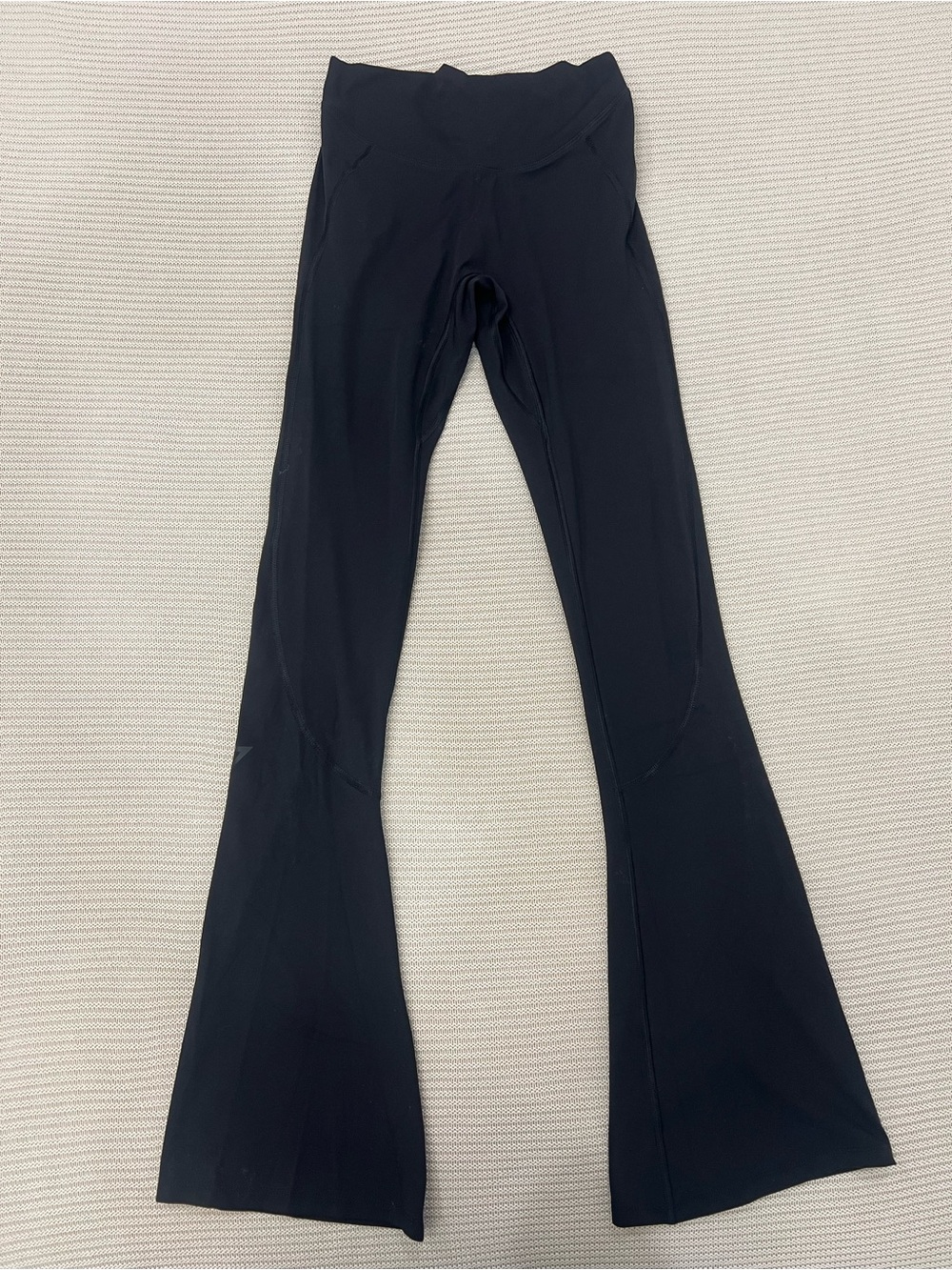 Gymshark Lifting Dipped Waistband Flared Leggings - Black